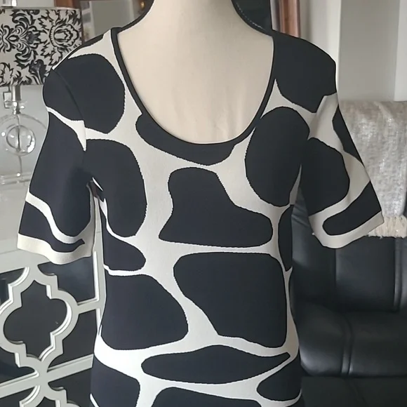 **HP** PINK TARTAN Black and White Dress - Picture 4 of 8
